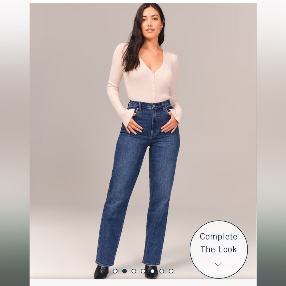 Abercrombie Curve Love Ultra High Rise 90s Straight Jean